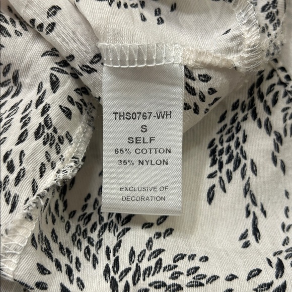 THML Boho White Lightweight V-Neck Embroidered Detail Flutter Sleeve Size Small - Picture 8 of 10